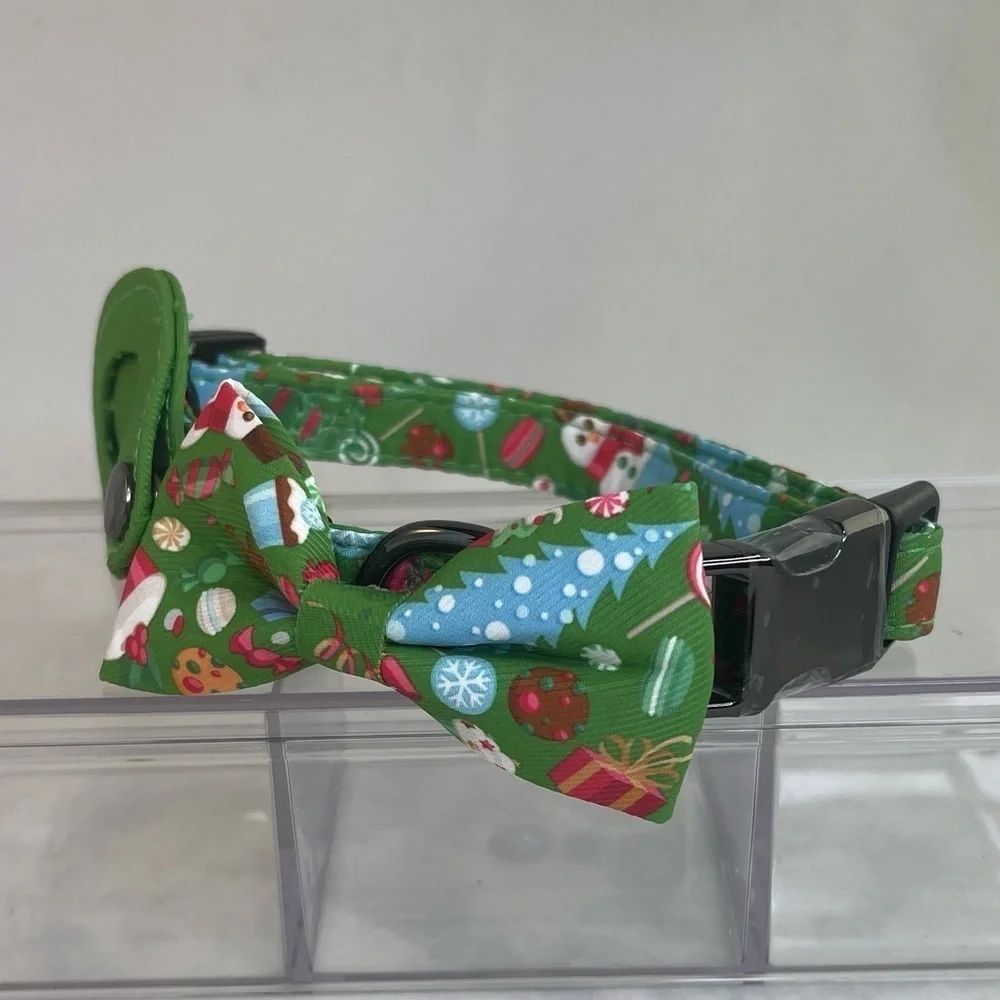 Christmas Dog Collar with Green and Red Design small